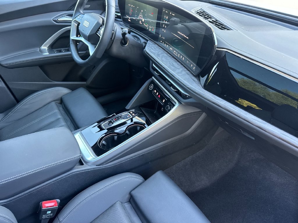 Certified 2025 Audi Q5 Premium Plus w/ Premium Plus AWD/4WD image 19