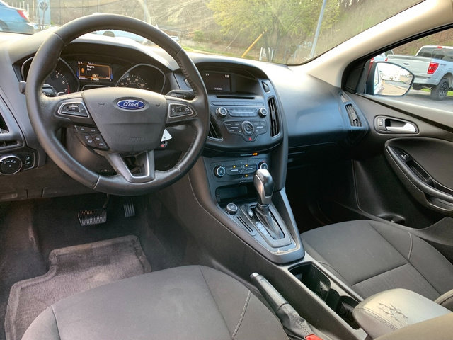 Used 2016 Ford Focus SE w/ SE Sport Package image 20