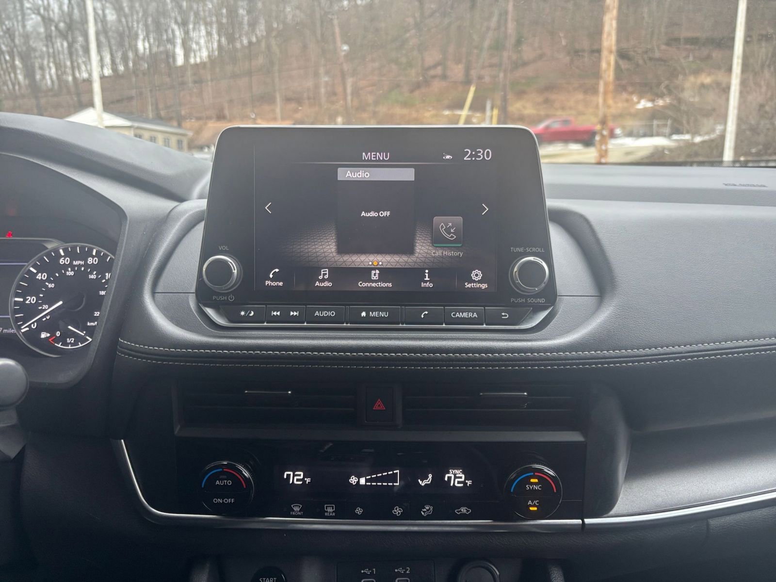 Used 2025 Nissan Rogue SV image 20