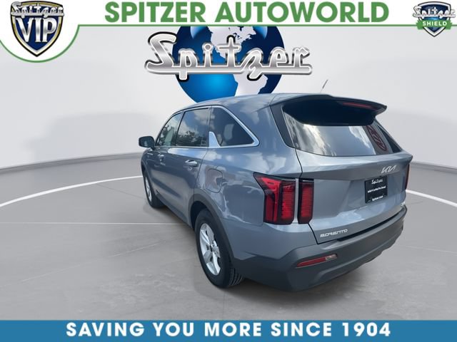 Certified 2023 Kia Sorento LX FWD image 7