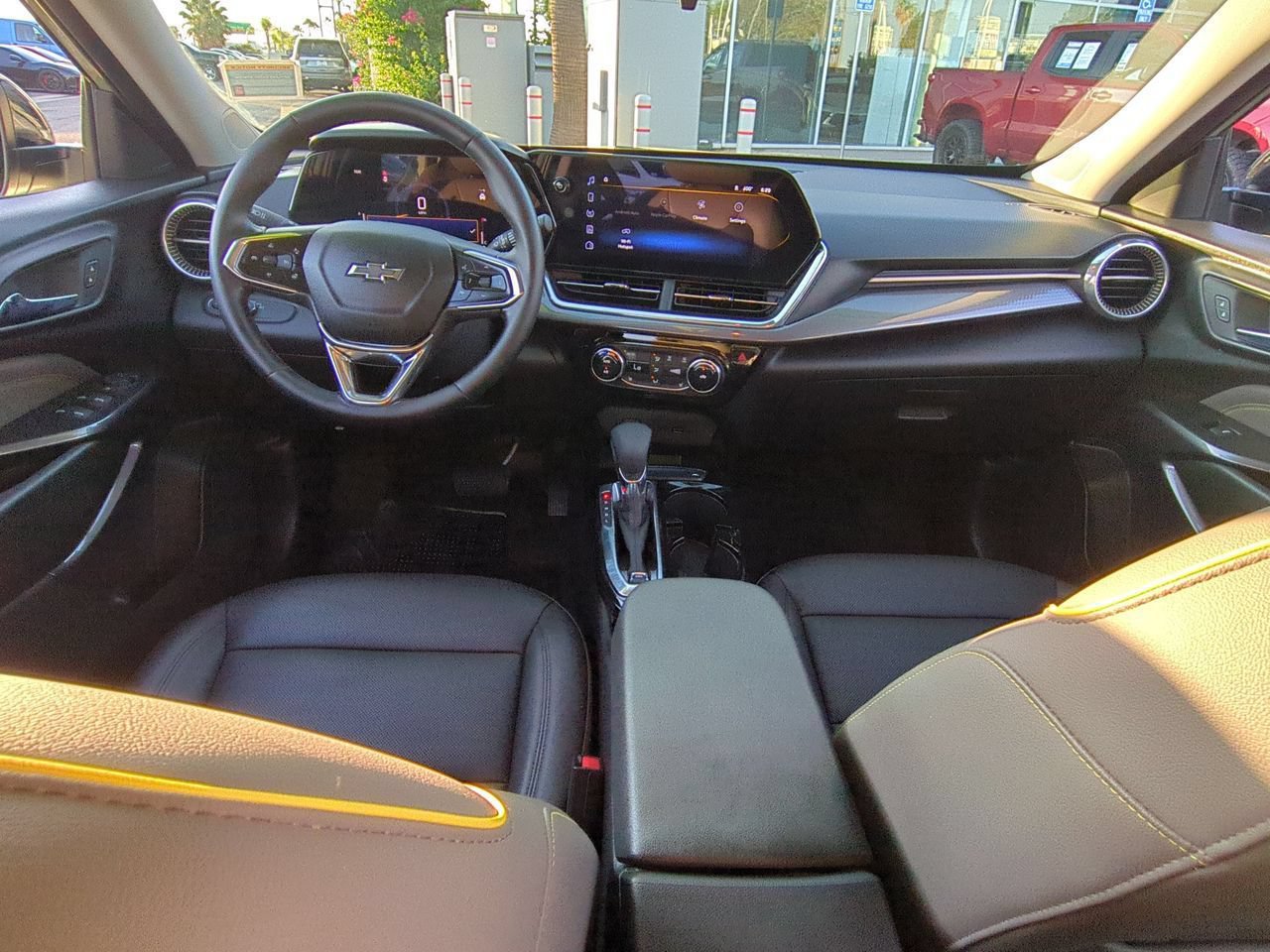 Used 2025 Chevrolet Trax ACTIV w/ Driver Confidence Package FWD image 19