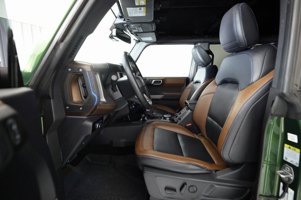 Used 2023 Ford Bronco Outer Banks image 14