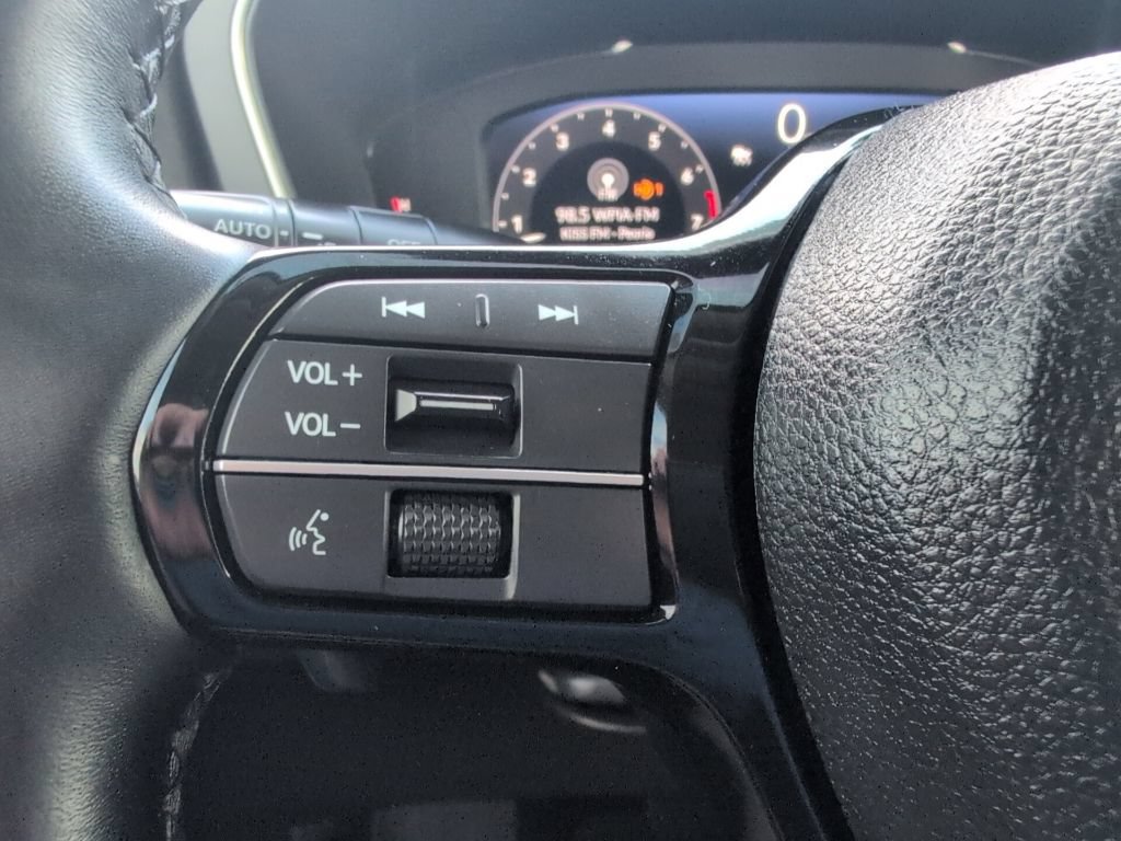 Used 2025 Honda Pilot Elite image 14