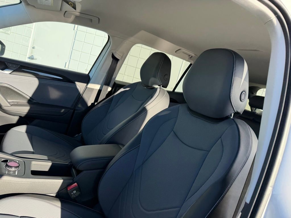 New 2026 Volkswagen Tiguan SE image 18