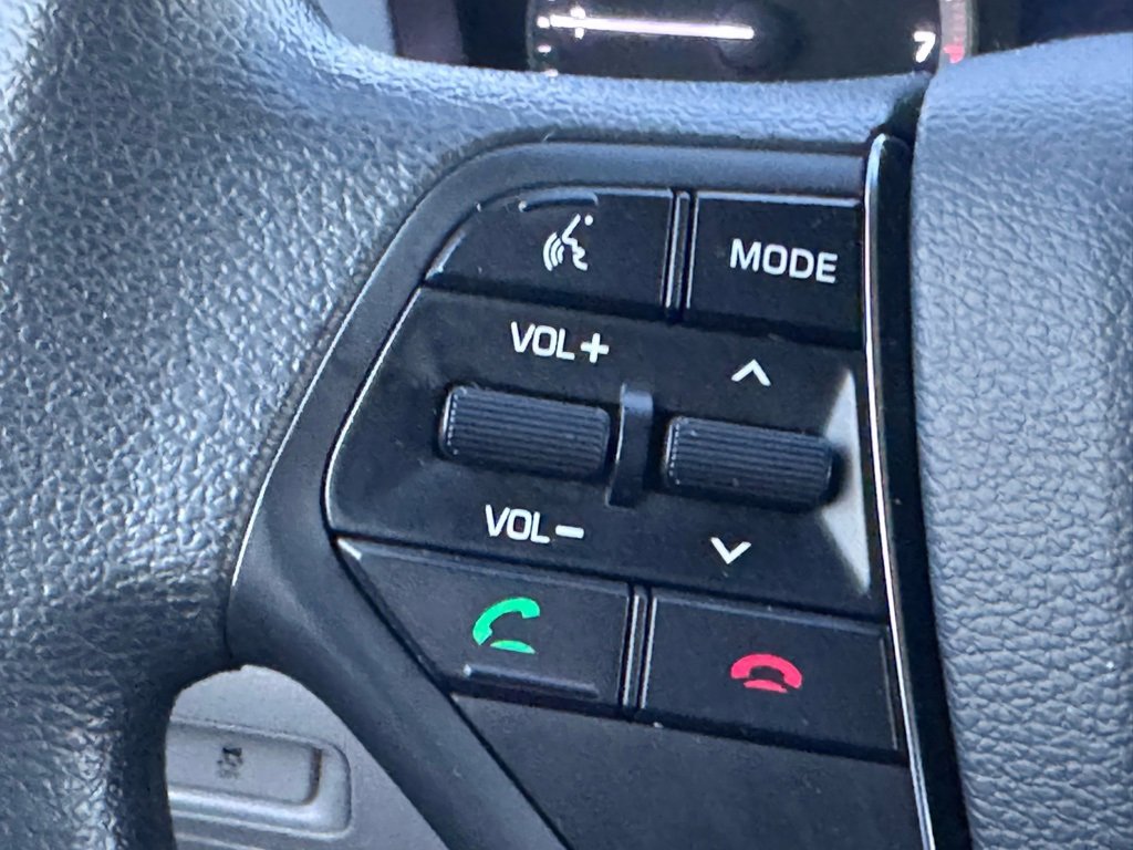 Used 2017 Hyundai Sonata SE image 7