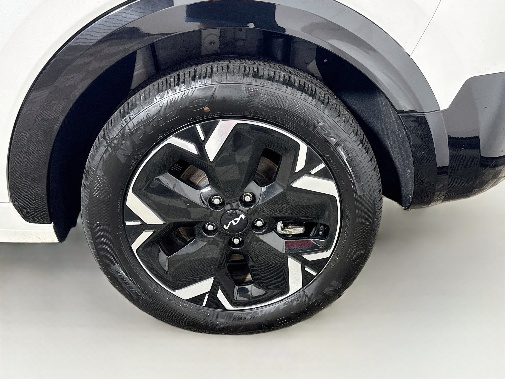 Used 2025 Kia Niro Wind w/ Wind Preserve Package FWD image 29