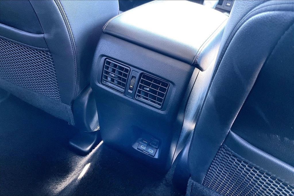 Used 2024 Toyota 4Runner TRD Off-Road Premium image 33