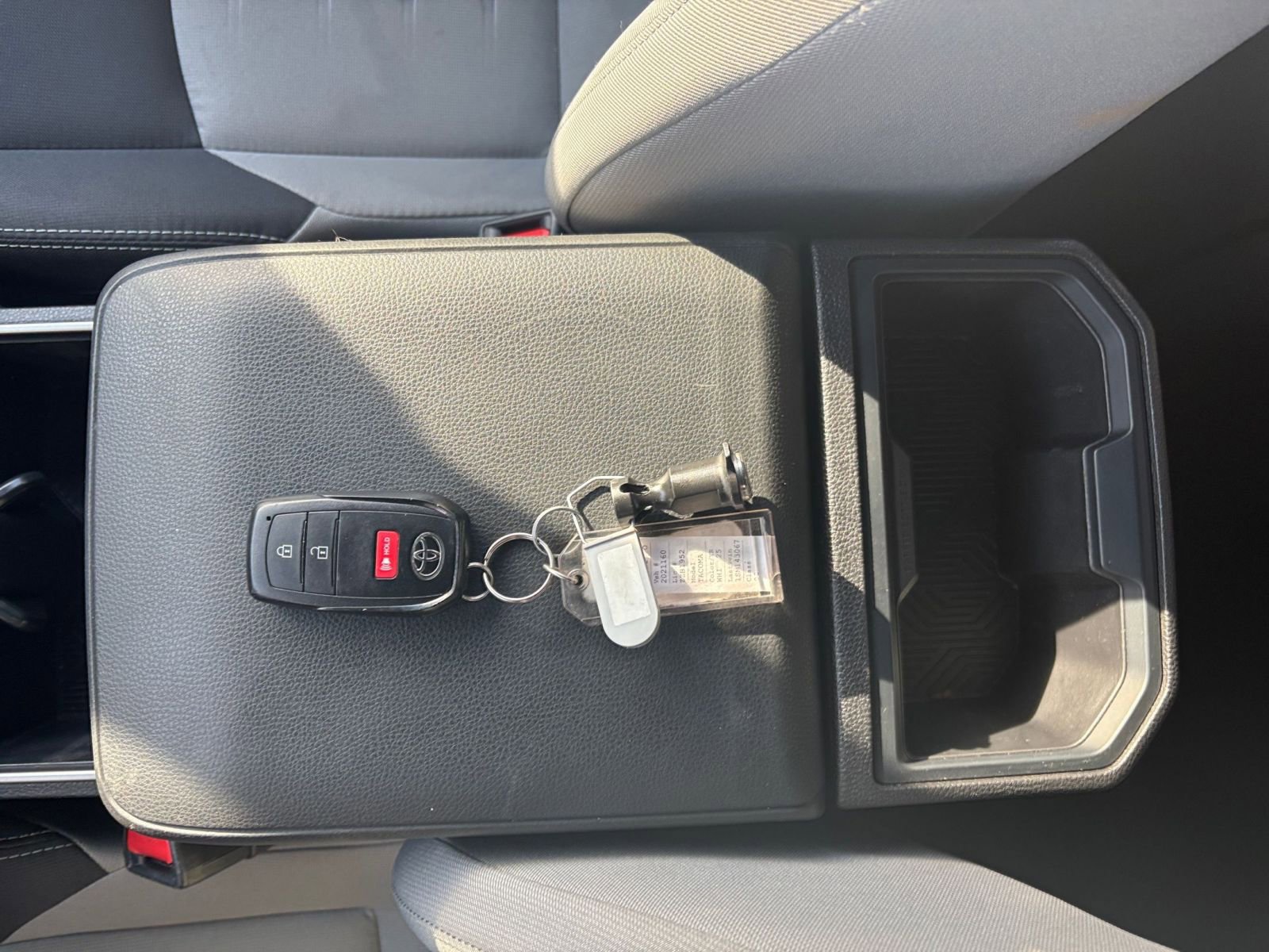 Used 2025 Toyota Tacoma TRD Off-Road image 22