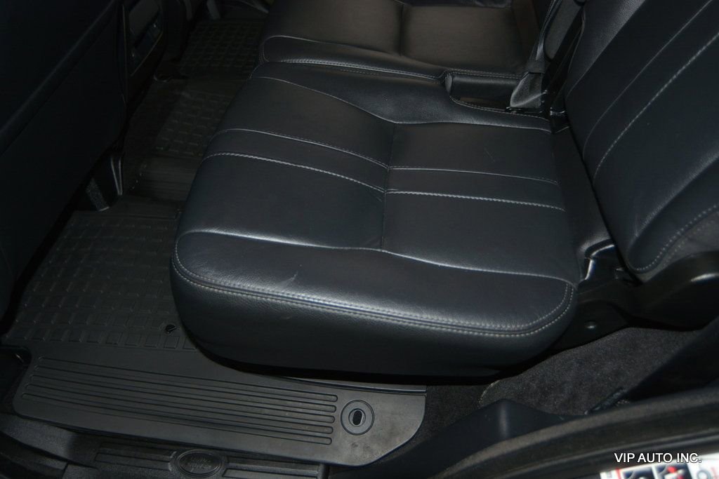 Used 2016 Land Rover LR4 HSE image 25