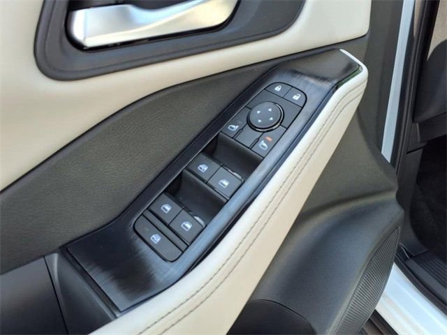 New 2025 Nissan Rogue SV image 10