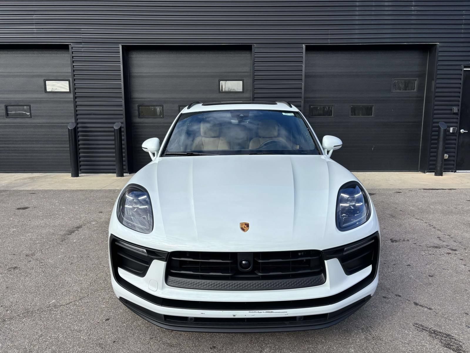 New 2026 Porsche Macan AWD/4WD image 13