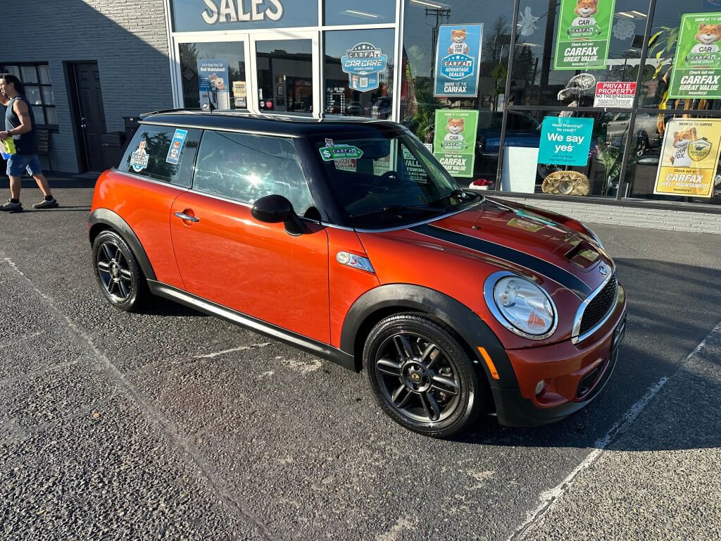 Used 2011 MINI Cooper S image 3