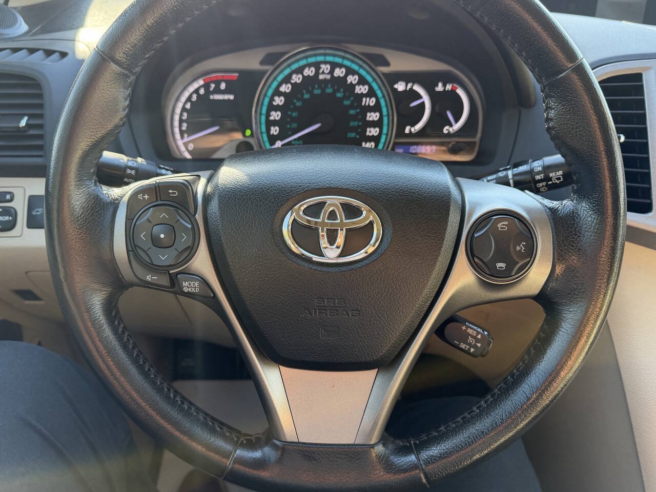 Used 2013 Toyota Venza Limited FWD image 27
