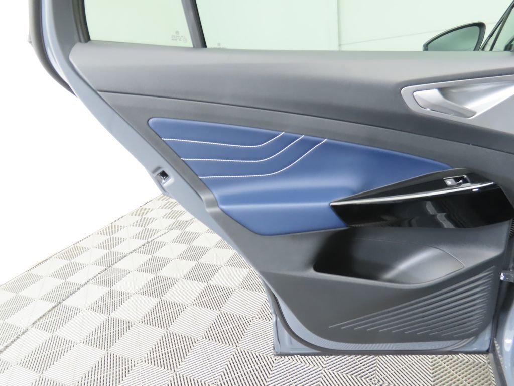 New 2026 Volkswagen ID.4 Pro S image 26