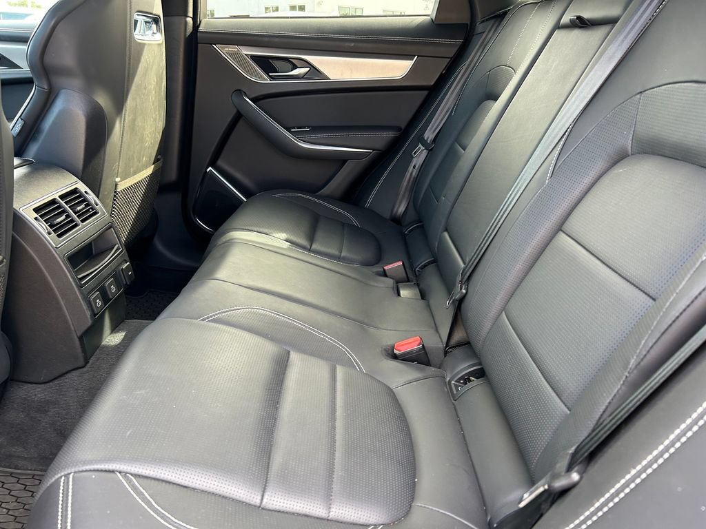 Used 2024 Jaguar F-PACE R-Dynamic S AWD/4WD image 16