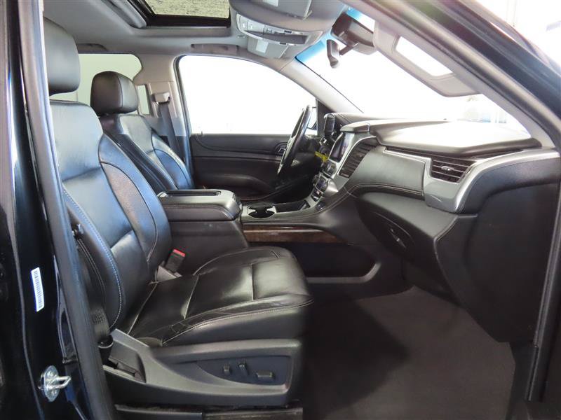 Used 2020 Chevrolet Suburban LT AWD/4WD image 31
