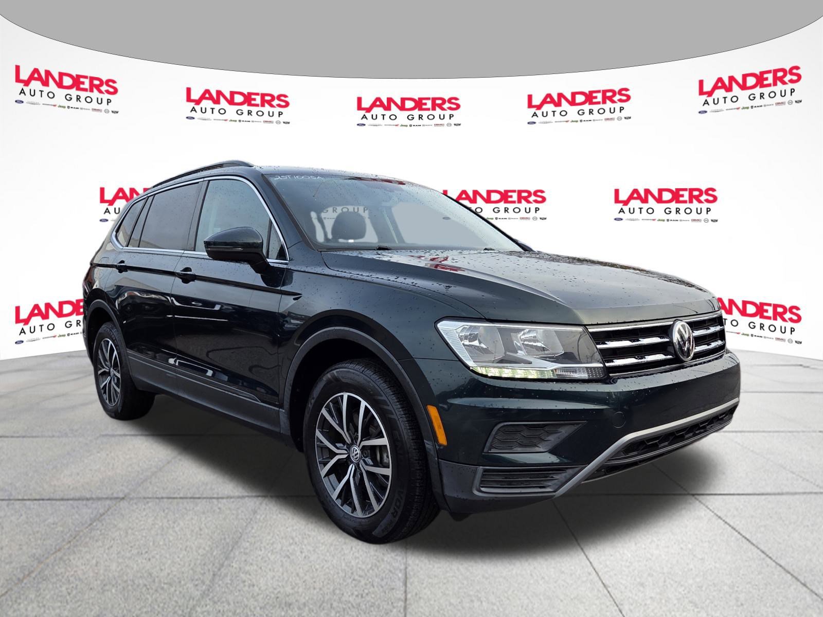 Used 2019 Volkswagen Tiguan SE w/ Panoramic Sunroof Package