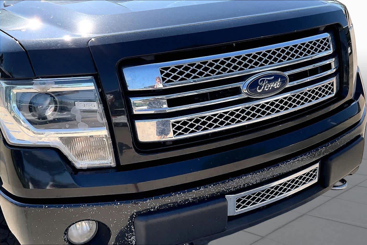 Used 2013 Ford F150 Lariat w/ Lariat Chrome Pkg AWD/4WD image 28