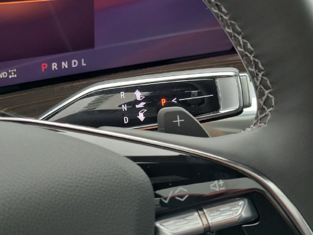 New 2026 Cadillac Escalade ESV Luxury w/ Touring Package AWD/4WD image 26