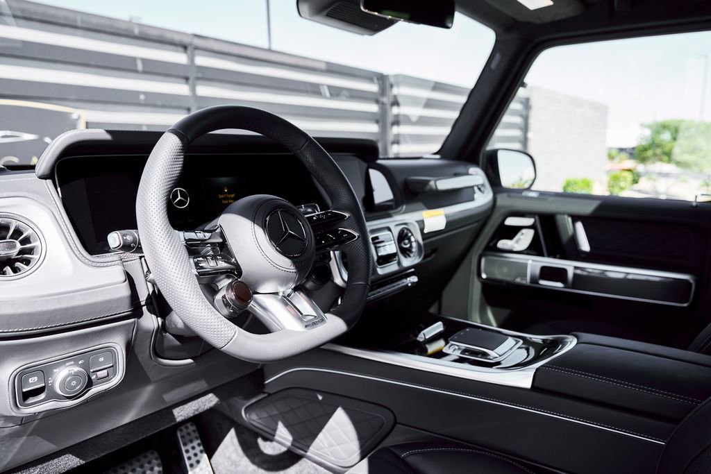 Used 2026 Mercedes-Benz G 63 AMG 4MATIC image 2