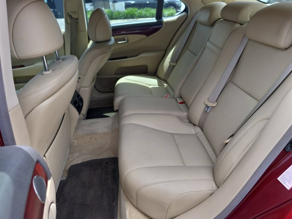 Used 2008 Lexus LS 460 RWD image 31