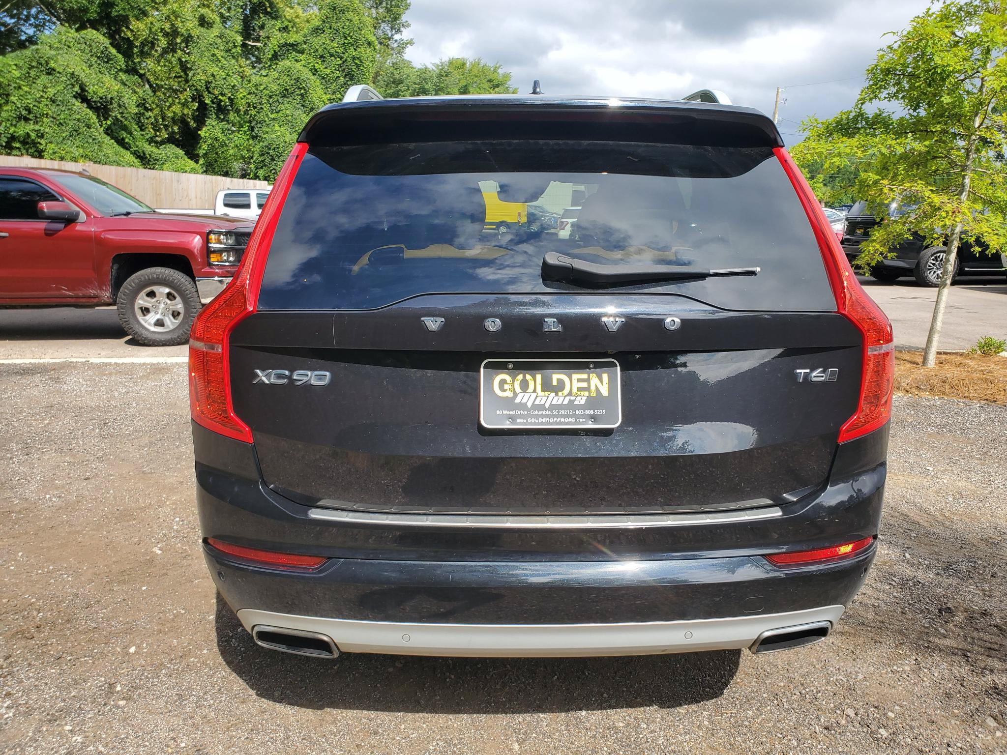 Used 2017 Volvo XC90 T6 Momentum w/ Vision Package AWD/4WD image 5