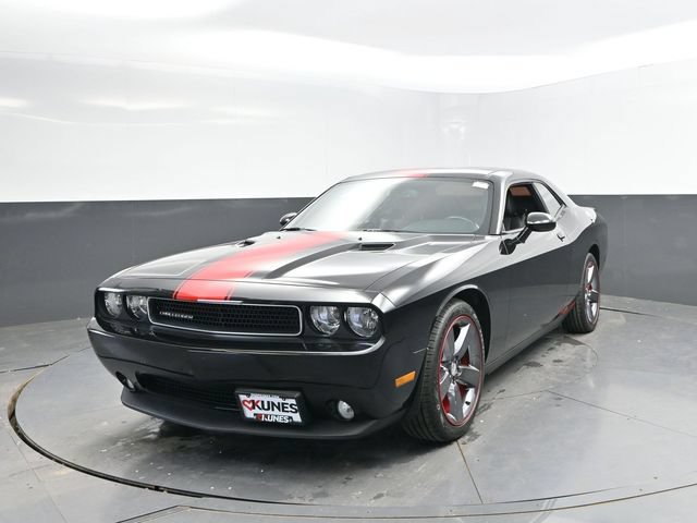 Used 2013 Dodge Challenger SXT RWD image 6