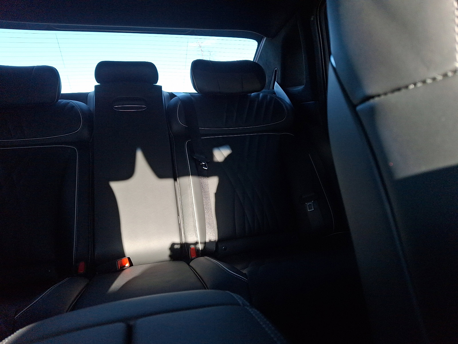 Certified 2025 Genesis G90 3.5T image 20