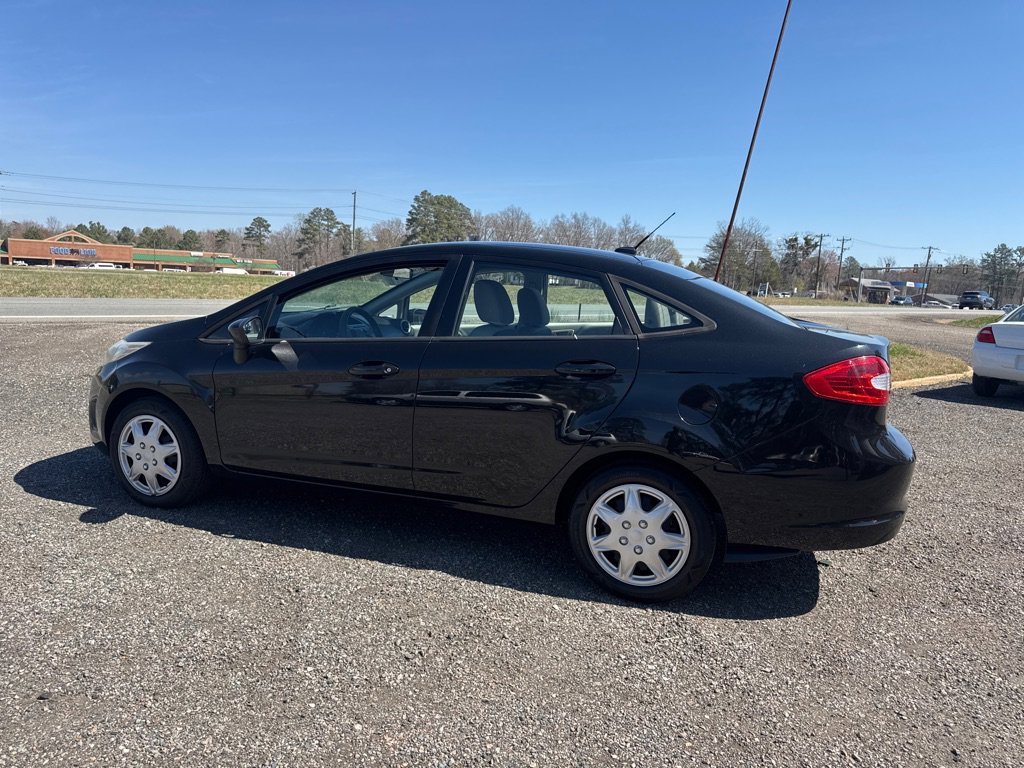 Used 2013 Ford Fiesta S w/ Convenience Pkg FWD image 5