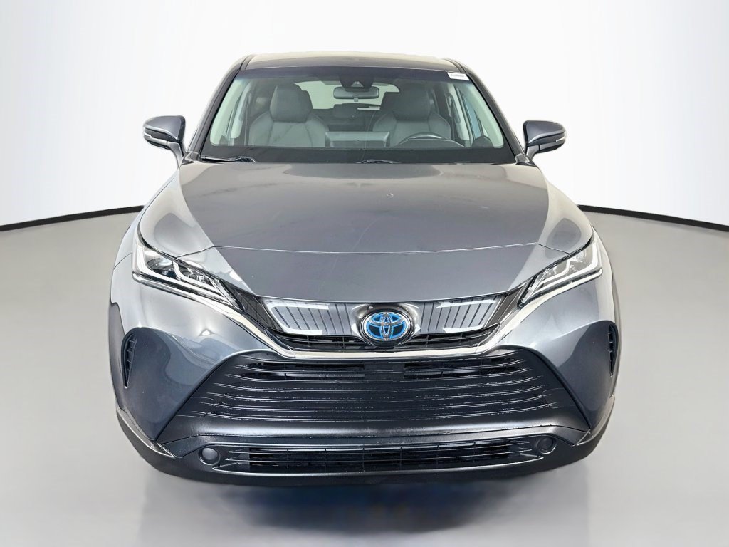 Used 2024 Toyota Venza LE AWD/4WD image 2