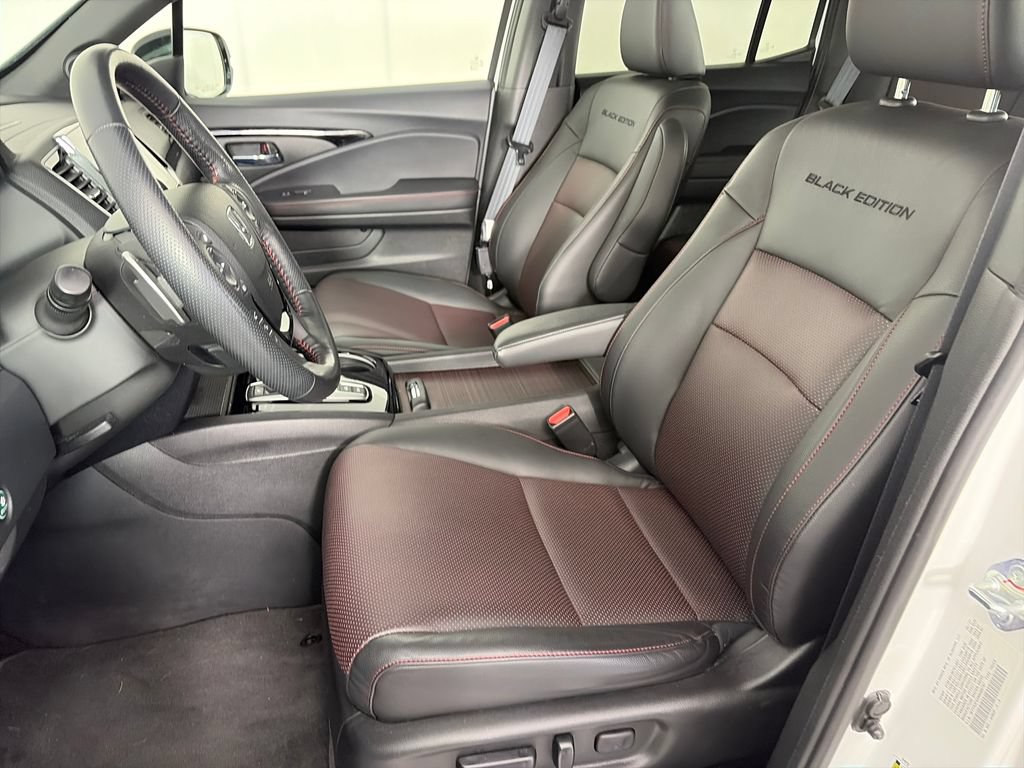 Used 2021 Honda Ridgeline Black Edition image 11