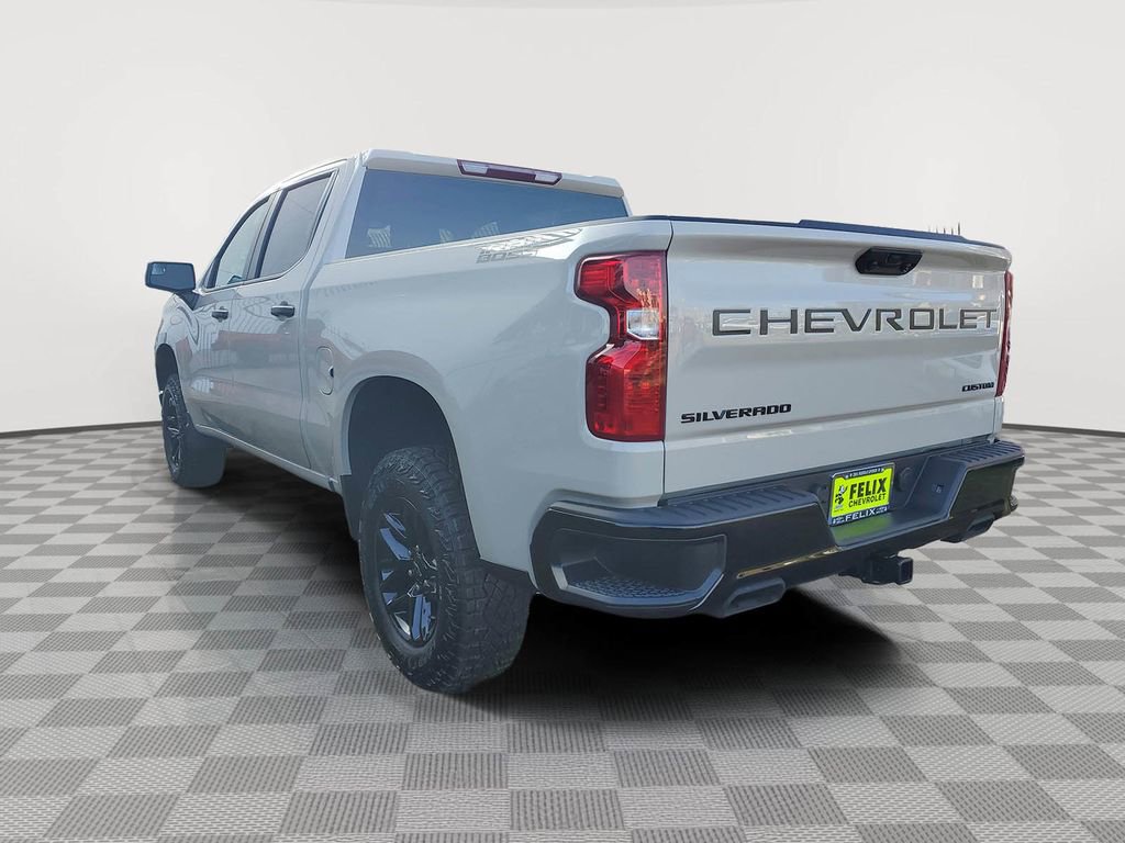 New 2026 Chevrolet Silverado 1500 Custom Trail Boss w/ Dark Appearance Package image 4