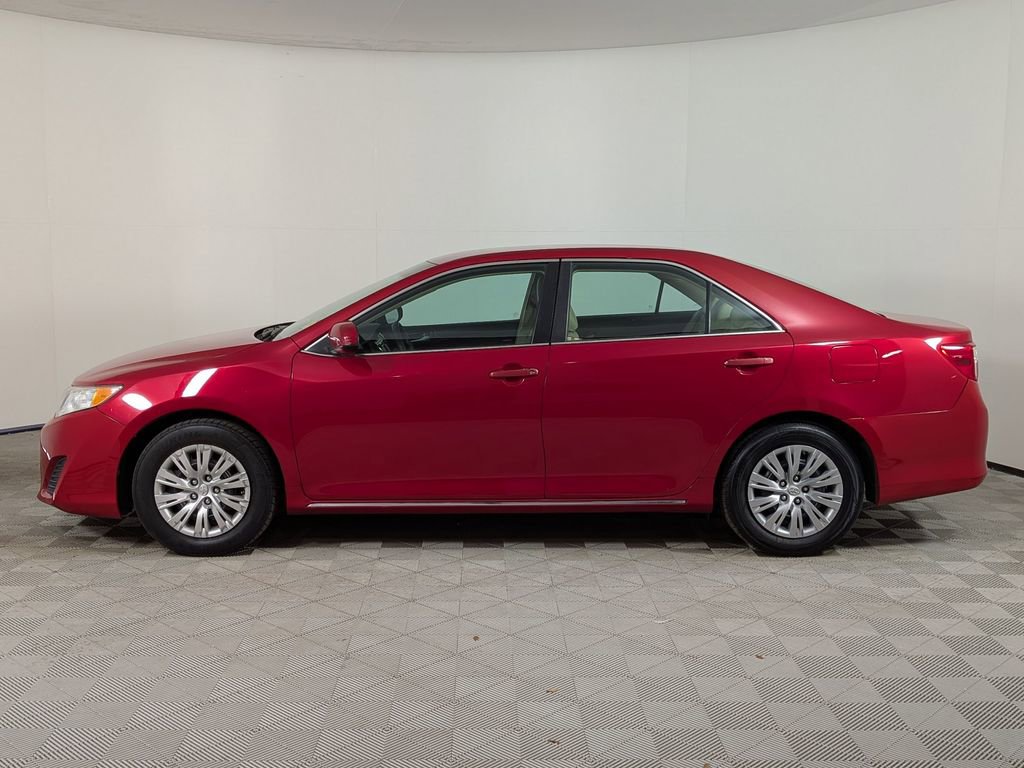 Used 2012 Toyota Camry LE FWD image 6