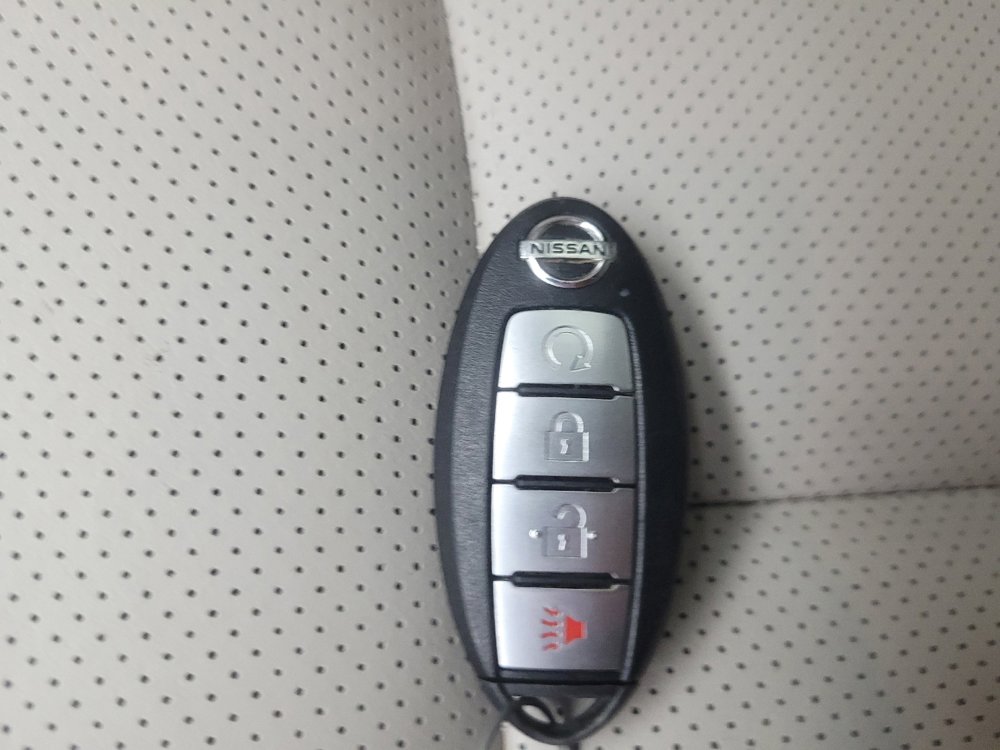 Used 2020 Nissan Rogue Sport SL FWD image 32