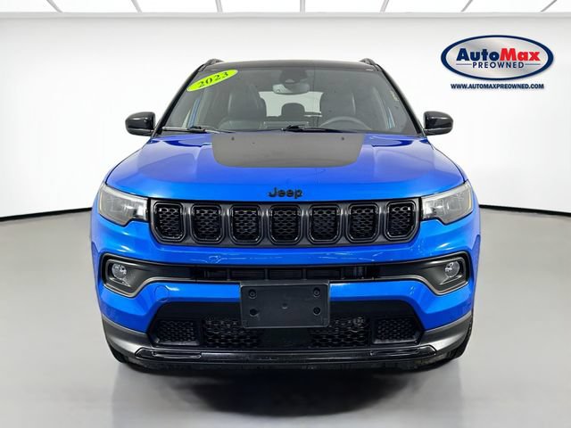 Used 2023 Jeep Compass Latitude w/ Sun and Sound Group AWD/4WD image 7