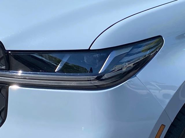 New 2026 Lincoln Navigator Reserve w/ Jet Appearance Package AWD/4WD image 4