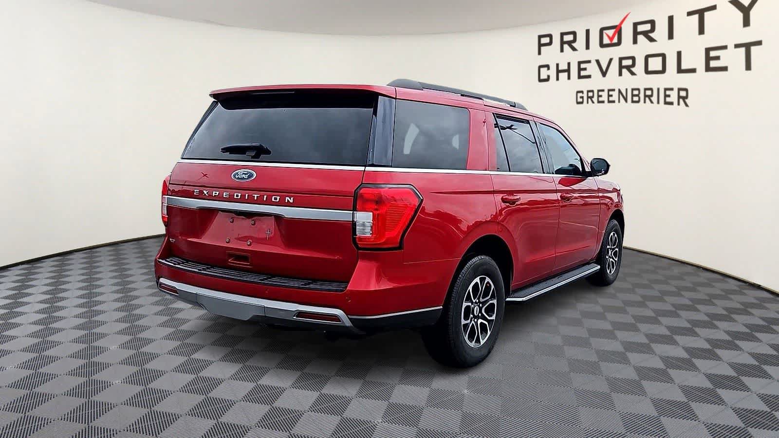 Used 2022 Ford Expedition XLT RWD image 8