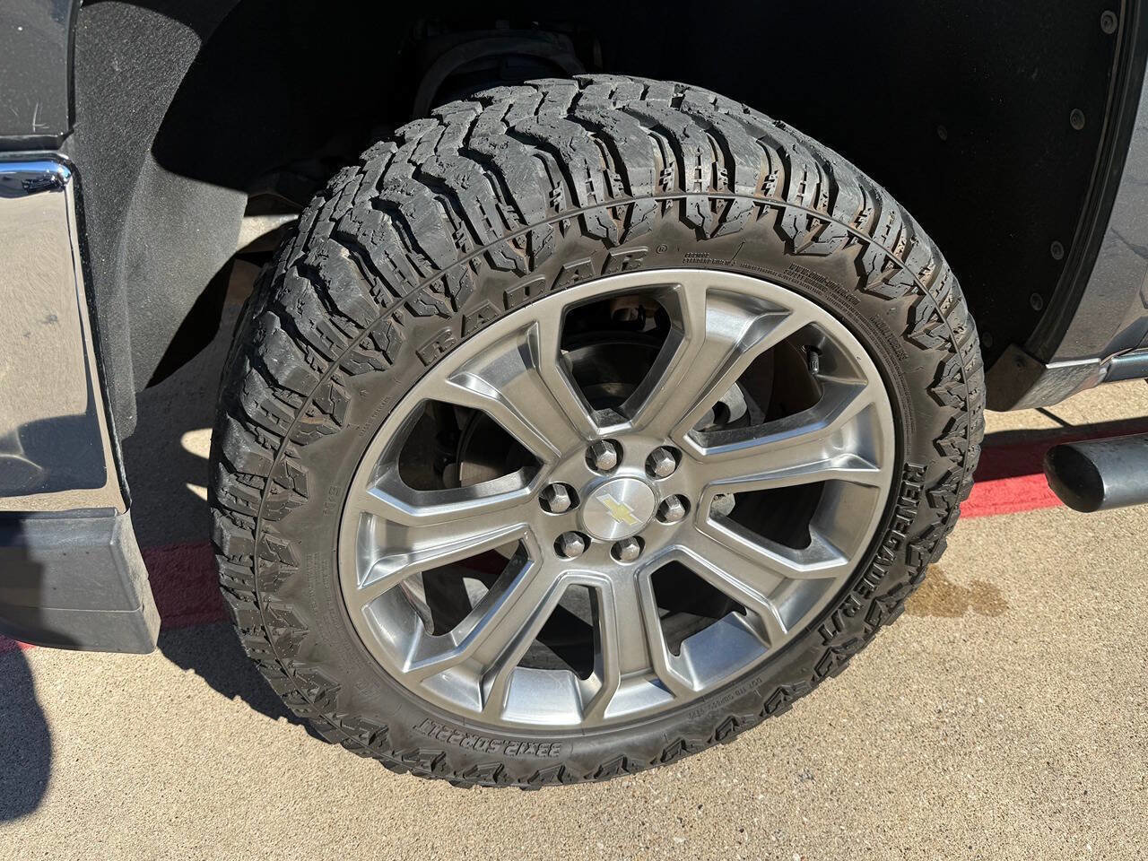 Used 2018 Chevrolet Silverado 1500 LT w/ LT Eassist Package image 11