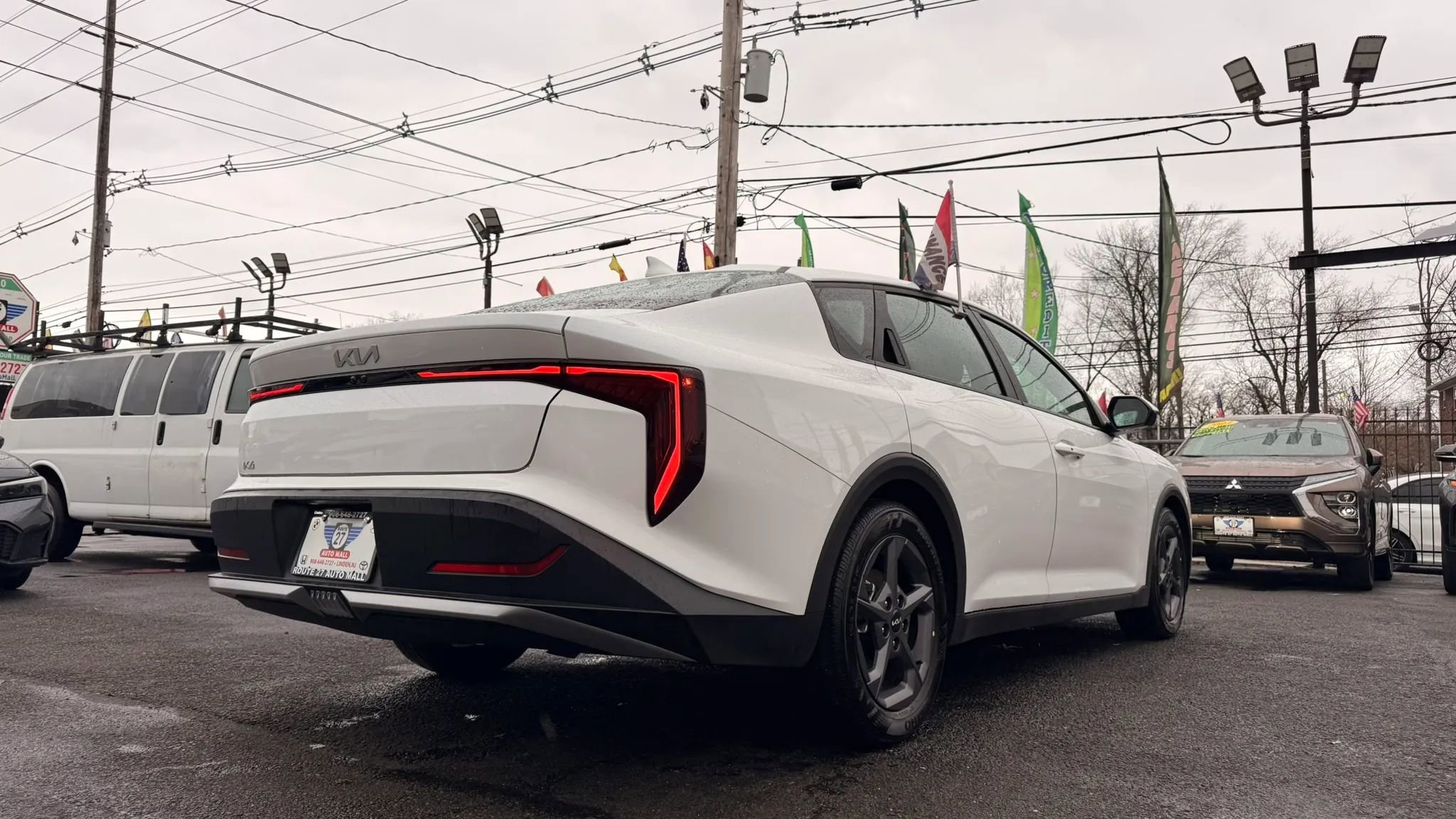 Used 2025 Kia K4 image 9