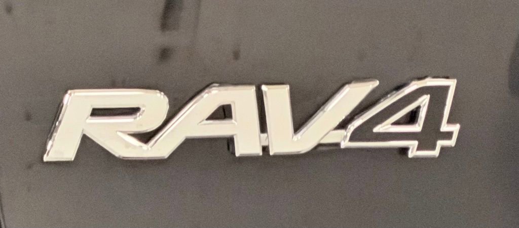 Used 2024 Toyota RAV4 XLE image 8