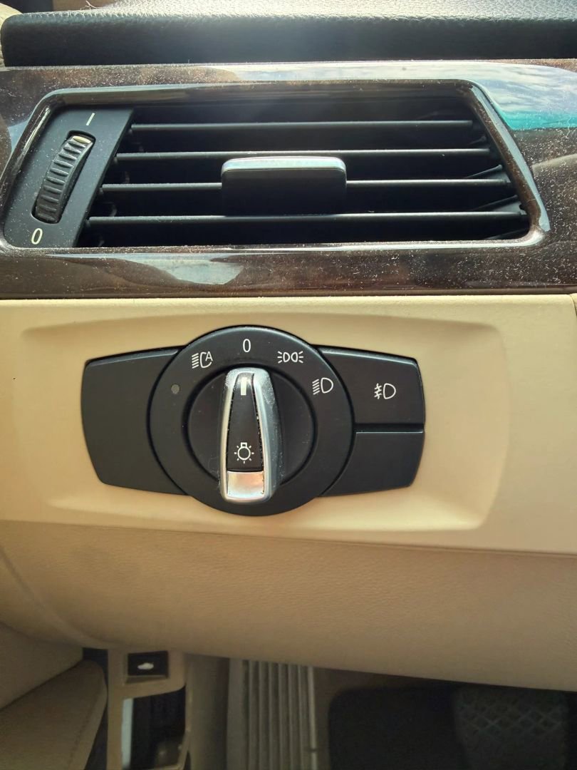 Used 2011 BMW 335i Sedan image 29