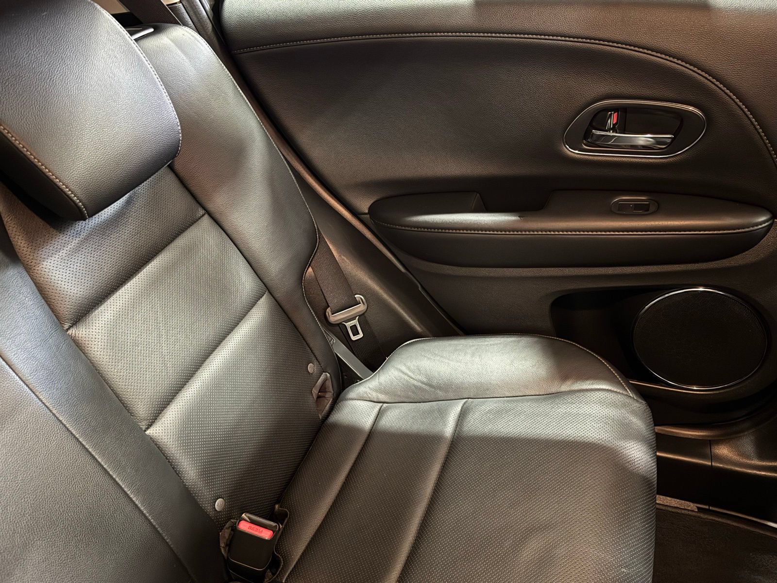 Used 2020 Honda HR-V Touring image 35