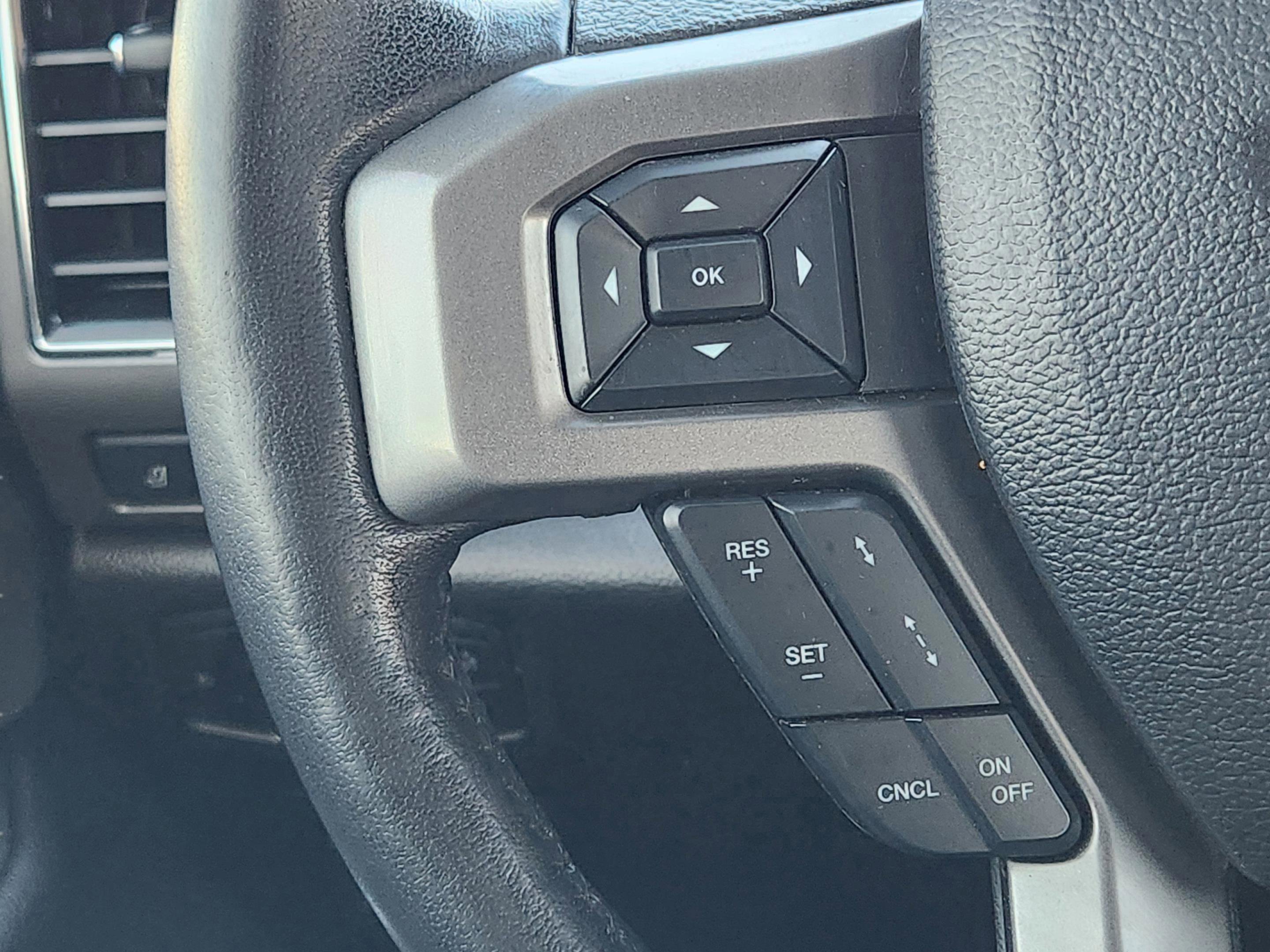 Used 2021 Ford Expedition Max XLT image 24