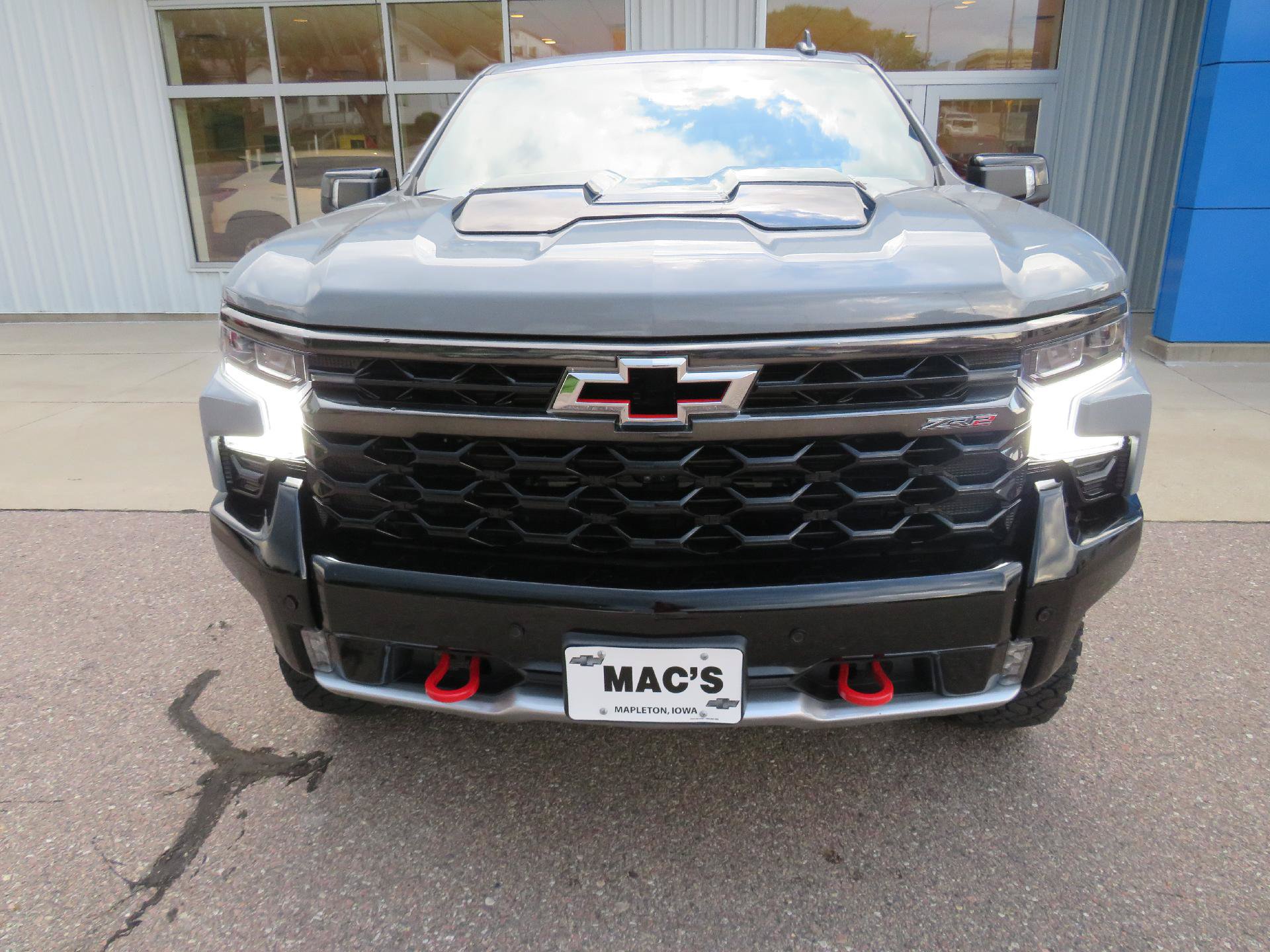Used 2025 Chevrolet Silverado 1500 ZR2 w/ Technology Package AWD/4WD image 17