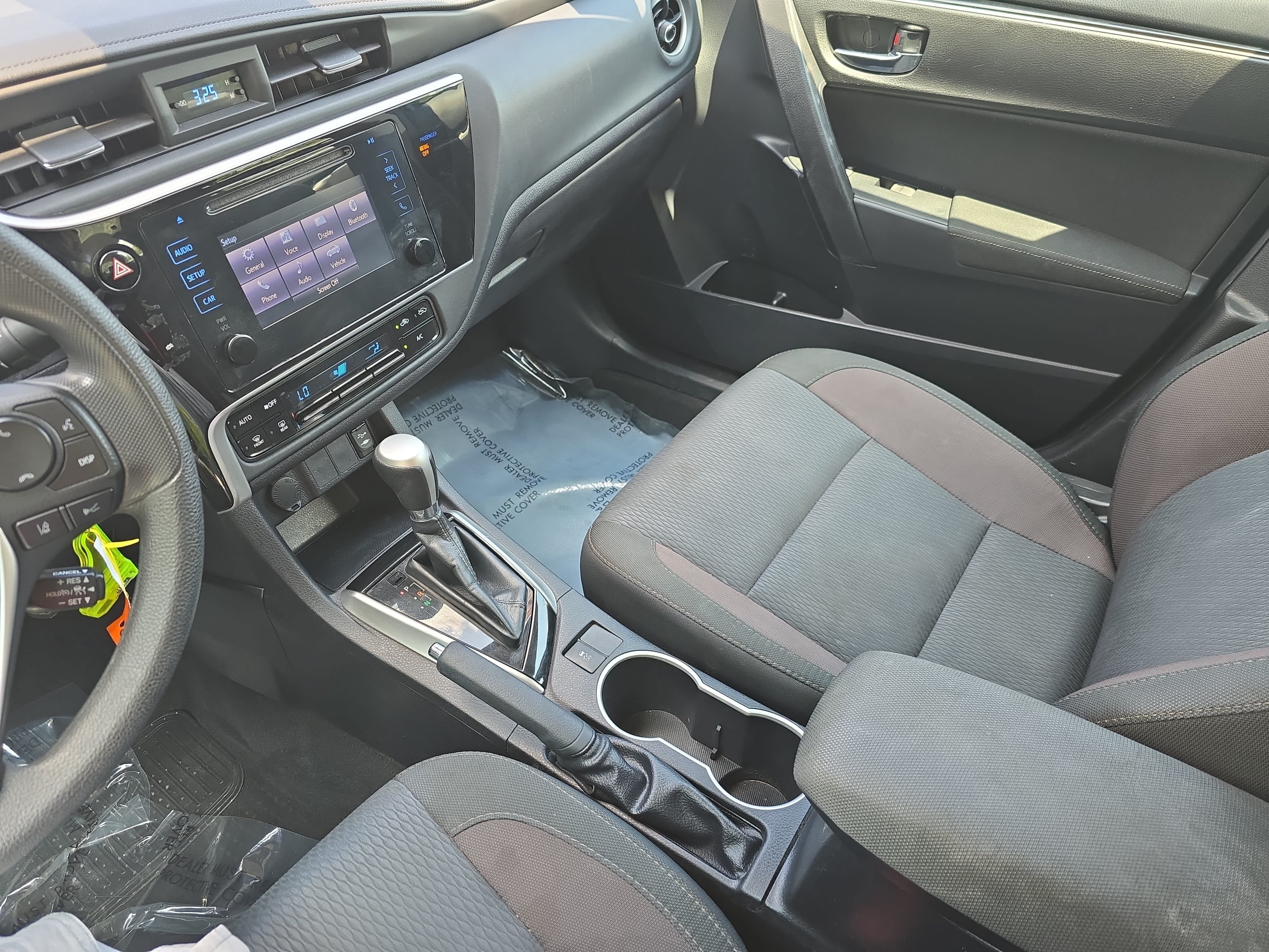 Used 2019 Toyota Corolla LE FWD image 22