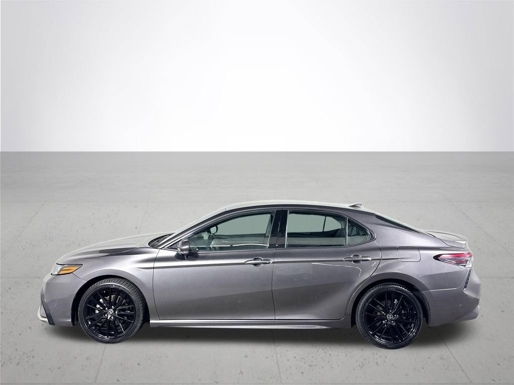 Used 2024 Toyota Camry XSE FWD image 9