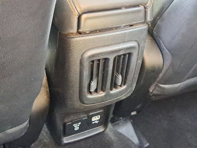 Used 2017 Jeep Compass Limited image 22