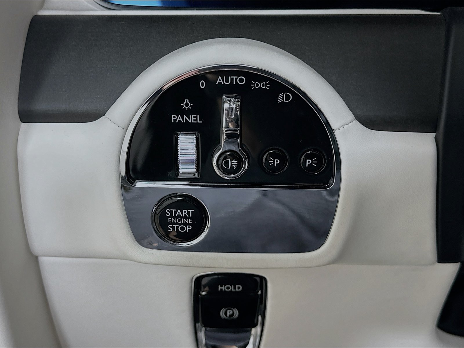 Used 2024 Rolls-Royce Spectre w/ Leather Finishing Pack AWD/4WD image 57