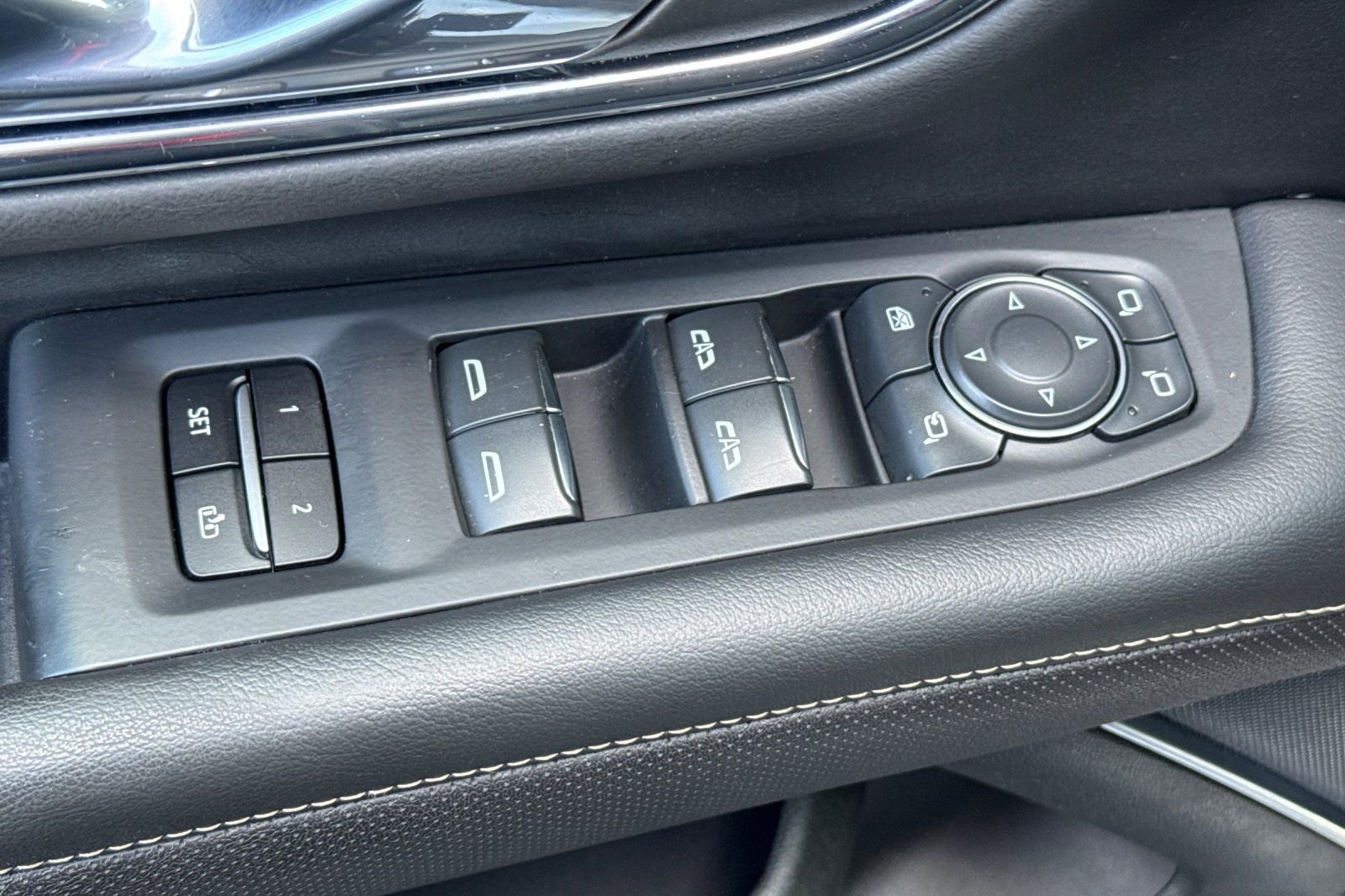 Used 2023 Chevrolet Suburban Premier AWD/4WD image 11