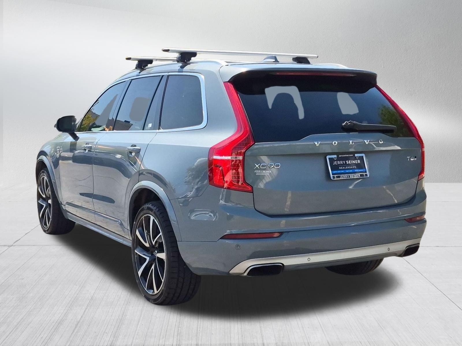 Used 2020 Volvo XC90 T6 Momentum AWD/4WD image 4